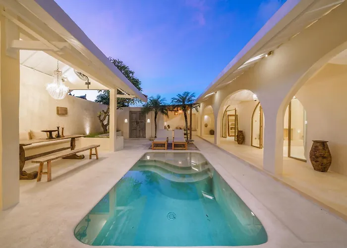 Villa Stella: 2Br Vibrant Mediterranean Oasis Canggu 